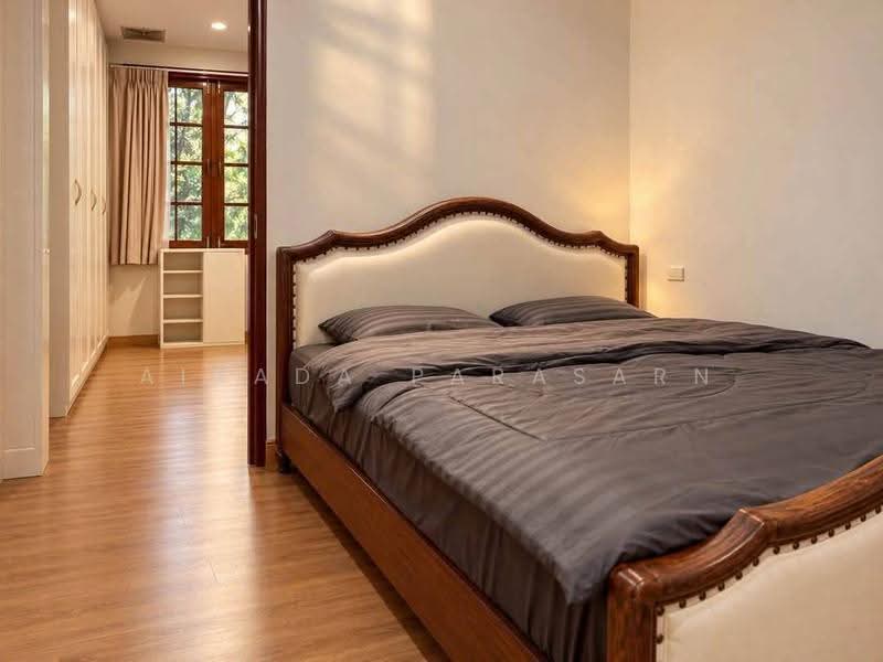 Located in Charoen, Soi Ratchada 18., Bangkok, Samsen Nok, Huai Khwang, Bangkok, 3 Bedrooms, 182 sqm, Single Detached House For Rent, by Airada Parasarn, 500639284 - DDproperty.com