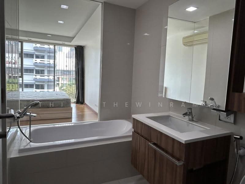 Via 31, Bangkok, Soi Sukhumvit 31, Khlong Tan Nua, Watthana, Bangkok, 2 Bedrooms, 70 sqm, Condo For Rent, by Thida Thewinram, 500639315 - DDproperty.com