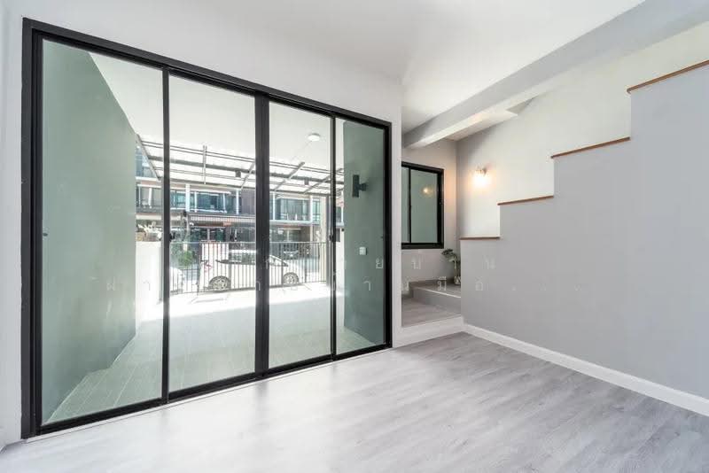 RNP Place Ramintra-Suwinthawong, Bangkok, Sam Wa Road, Bang Chun, Khlong Sam Wa, Bangkok, 4 Bedrooms, 195 sqm, Townhouse For Sale, by ฝากขายบ้าน ฝากขายบ้านมือสอง ฝากขายอสัง Realty HuB, 500639398 - DDproperty.com