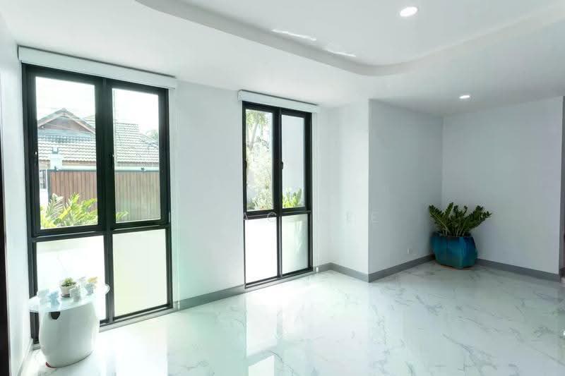 Luxury Fully Renovated House for Sale in Mae Hia| Near Airport & City Center, Chiang Mai, Hai Ya, Muang Chiang Mai, Chiang Mai, 7 Bedrooms, 400 sqm, Single Detached House For Rent, by ISAAC WEE, 500639446 - DDproperty.com