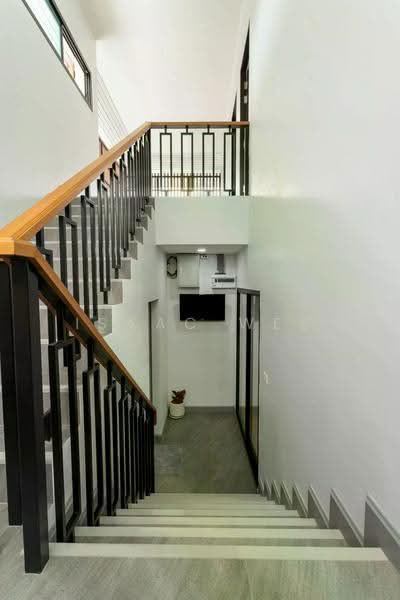Luxury Fully Renovated House for Sale in Mae Hia| Near Airport & City Center, Chiang Mai, Hai Ya, Muang Chiang Mai, Chiang Mai, 7 Bedrooms, 400 sqm, Single Detached House For Rent, by ISAAC WEE, 500639446 - DDproperty.com