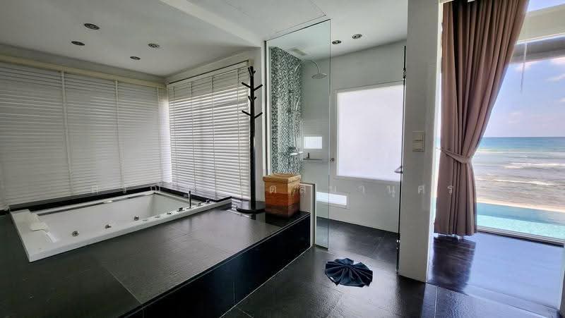 Villa Beachfront, Luxury Beachfront Villa in Kamala, Phuket, Phuket, Kammala, Kathu, Phuket, 5 Bedrooms, 1,500 sqm, Villa For Rent, by Sorranat Tassananusorn, 500639464 - DDproperty.com
