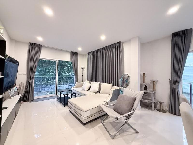 Centro Sathorn-Kallapapruek, Bangkok, Bang Khae Road, Bang Khae, Bangkok, 4 Bedrooms, 225 sqm, Single Detached House For Sale, by Connex Property, 500639479 - DDproperty.com