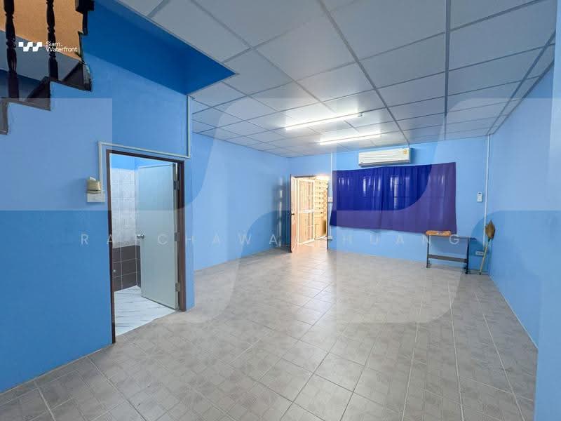 Rangsiya Village, Punnawithi Soi 22, Bangkok, Bang Chak, Phra Khanong, Bangkok, 2 Bedrooms, 150 sqm, Townhouse For Rent, by Ratchawan Huang, 500639485 - DDproperty.com