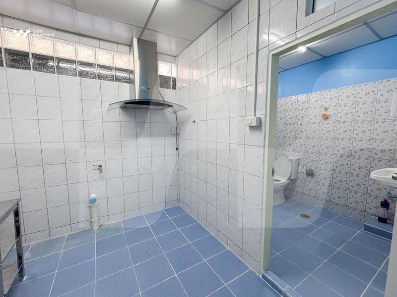 Rangsiya Village, Punnawithi Soi 22, Bangkok, Bang Chak, Phra Khanong, Bangkok, 2 Bedrooms, 150 sqm, Townhouse For Rent, by Ratchawan Huang, 500639485 - DDproperty.com
