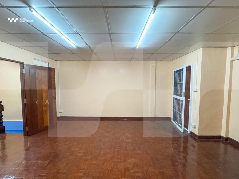 Rangsiya Village, Punnawithi Soi 22, Bangkok, Bang Chak, Phra Khanong, Bangkok, 2 Bedrooms, 150 sqm, Townhouse For Rent, by Ratchawan Huang, 500639485 - DDproperty.com