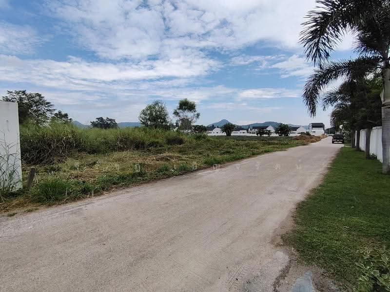 1-0-0 Rai | BUILD YOUR DREAM HOME NEAR BLACK MOUNTAIN GOLF FAST GROWING AREA, Prachuap Khiri Khan, Hin Lek Fai, Hua Hin, Prachuap Khiri Khan, , 1,600 sqm, Land For Sale, by จิรัชฎ์ เบ็ญจรัตน์, 500639532 - DDproperty.com