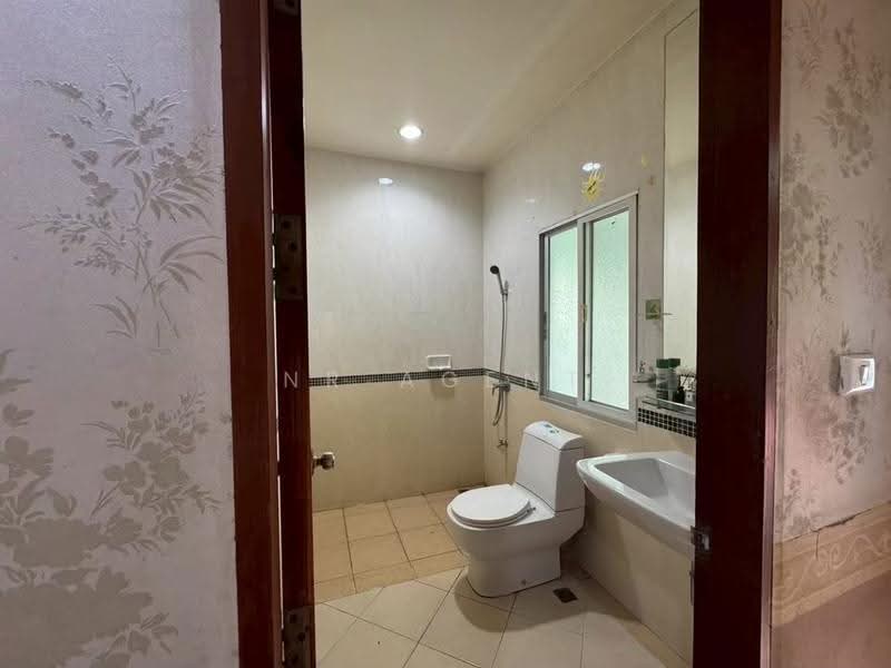 The City Pinklao-Sai 2, Bangkok, Borommaratchachonnani Frontage Rd, Sala Thammasop, Thawi Watthana, Bangkok, 3 Bedrooms, 200 sqm, Single Detached House For Sale, by NR AGENT, 500639558 - DDproperty.com