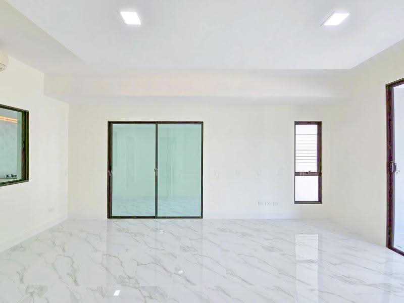 Pleno Rangsit Klong 4-Wongwaen, Pathum Thani, Rangsit-Nakhon Nayok Road, Khlong Si, Khlong Luang, Pathum Thani, 3 Bedrooms, 104 sqm, Townhouse For Sale, by พิมพ์นภัส ภูธนภัทร, 500639559 - DDproperty.com