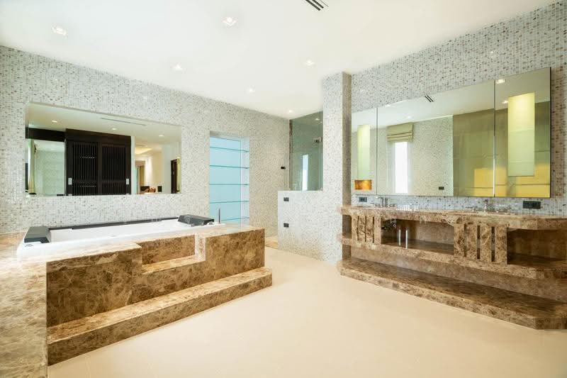 7 Bedrooms Pool Villa for Rent at Villa Wiman, Phuket, Rawai, Muang Phuket, Phuket, 7 Bedrooms, 2,000 sqm, Villa For Rent, by Sorranat Tassananusorn, 500639630 - DDproperty.com