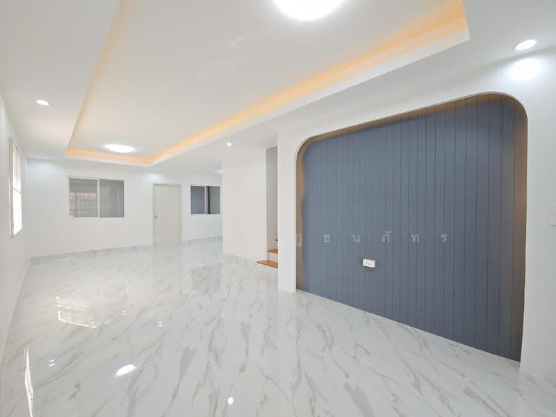 Pruksa Ville 46/1 Rangsit-Klong 3, Pathum Thani, Rangsit-Khlong 3 Road, Khlong Sam, Khlong Luang, Pathum Thani, 4 Bedrooms, 119 sqm, Townhouse For Sale, by พิมพ์นภัส ภูธนภัทร, 500639638 - DDproperty.com