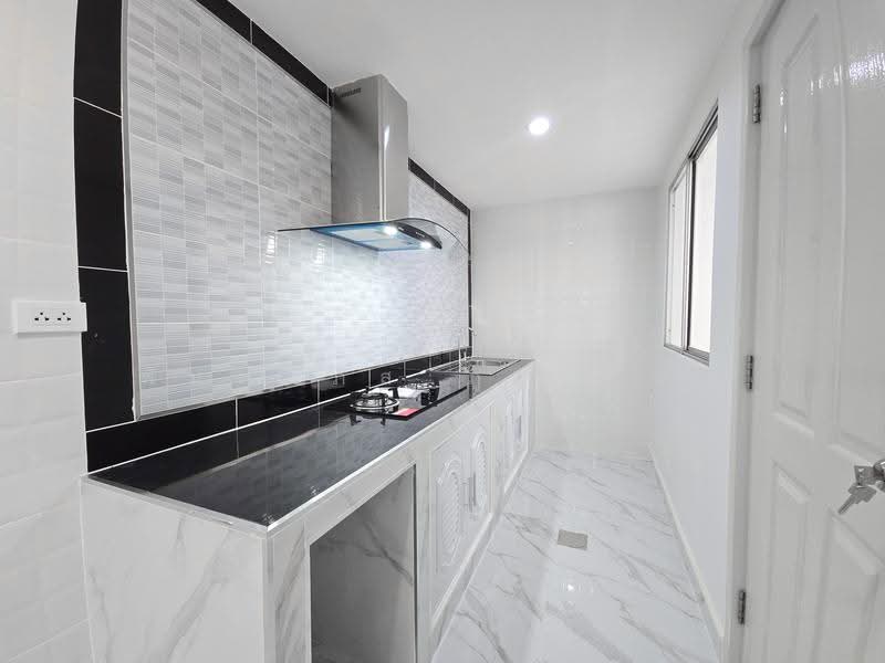 Pruksa Ville 46/1 Rangsit-Klong 3, Pathum Thani, Rangsit-Khlong 3 Road, Khlong Sam, Khlong Luang, Pathum Thani, 4 Bedrooms, 119 sqm, Townhouse For Sale, by พิมพ์นภัส ภูธนภัทร, 500639638 - DDproperty.com