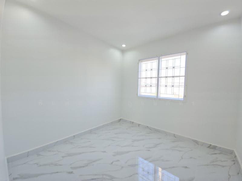 Pruksa Ville 46/1 Rangsit-Klong 3, Pathum Thani, Rangsit-Khlong 3 Road, Khlong Sam, Khlong Luang, Pathum Thani, 4 Bedrooms, 119 sqm, Townhouse For Sale, by พิมพ์นภัส ภูธนภัทร, 500639638 - DDproperty.com