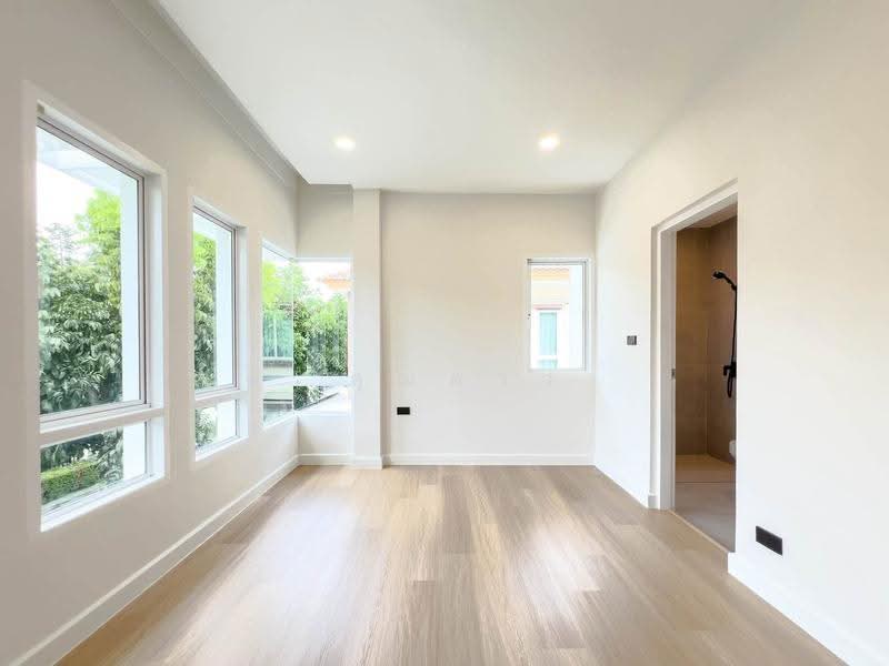 Bangkok Boulevard Sathorn-Pinklao, Nonthaburi, 89 Ratchaphruek Road, Mahasawat, Bang Kruai, Nonthaburi, 3 Bedrooms, 242 sqm, Single Detached House For Sale, by คุณดาว, 500639688 - DDproperty.com