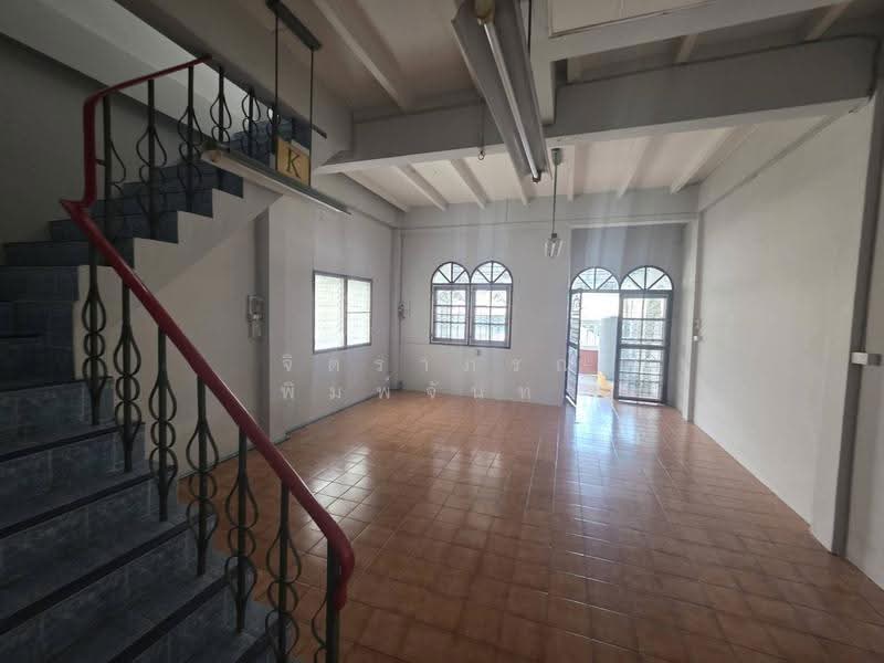 ็Huai Khwang, Bangkok, ประชาราษฎร์บำเพ็ญ, Huai Khwang, Bangkok, 3 Bedrooms, 150 sqm, Townhouse For Rent, by จิตราภรณ์ พิมพ์จันทร์, 500639689 - DDproperty.com
