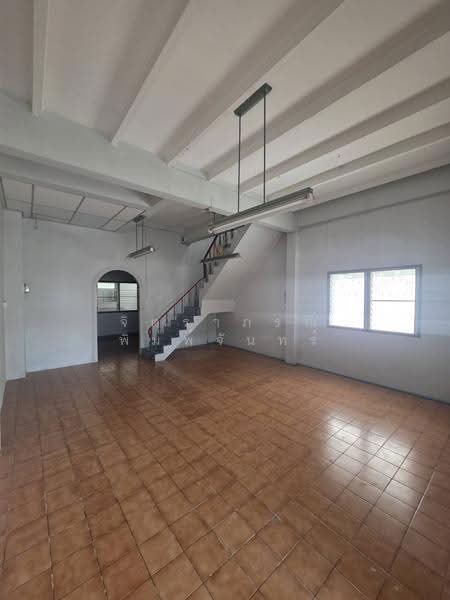 ็Huai Khwang, Bangkok, ประชาราษฎร์บำเพ็ญ, Huai Khwang, Bangkok, 3 Bedrooms, 150 sqm, Townhouse For Rent, by จิตราภรณ์ พิมพ์จันทร์, 500639689 - DDproperty.com