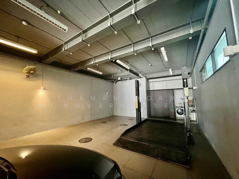 Home Office Thonglor 23, กรุงเทพ, คลองตันเหนือ, วัฒนา, กรุงเทพ, 900 ตร.ม., บ้านเดี่ยว ให้เช่า, โดย Thananthorn Wongvarnkaseam, 500639722 - DDproperty.com