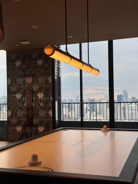 Noble Form Thonglor, Bangkok, Sukhumvit 55, Khlong Tan Nua, Watthana, Bangkok, 1 Bedroom, 32 sqm, Condo For Rent, by Forty-Six Real Estate Group, 500639744 - DDproperty.com