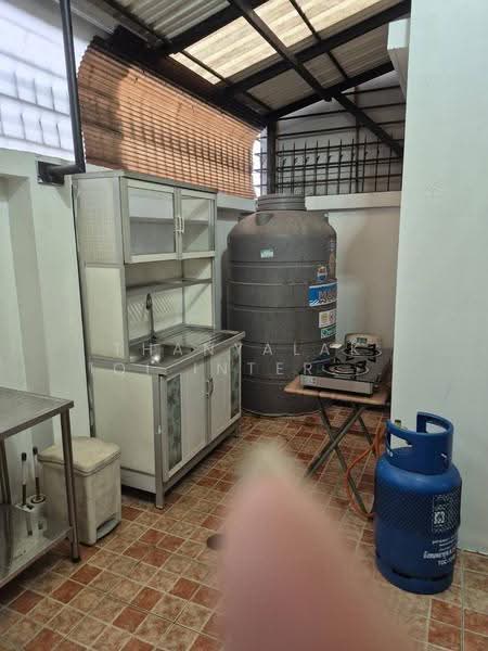 Townhome Navy place,Soi Chaloem Phrakiat 48, Bangkok, Dok Mai, Prawet, Bangkok, 3 Bedrooms, 200 sqm, Townhouse For Rent, by THANYALAK IQI INTERNATIONAL 099-979-0151, 500639844 - DDproperty.com
