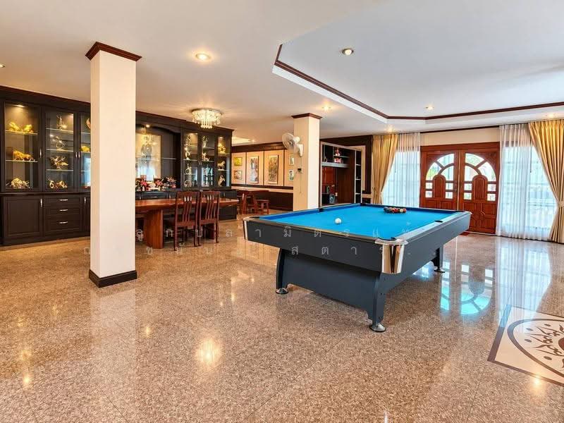 POOL VILLA 3 ชั้น หลังนี้สวยน่าดูมากค่ะ, ชลบุรี, บางละมุง, ชลบุรี, 472 ตร.ม., วิลล่า ขาย, โดย ลูกปลามิตรแท้ ณัชชนันน์ สตารุ่ง ( เก๋ ), 500639852 - DDproperty.com