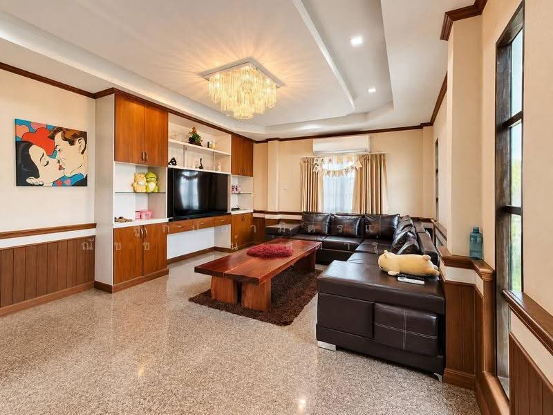 POOL VILLA 3 ชั้น หลังนี้สวยน่าดูมากค่ะ, ชลบุรี, บางละมุง, ชลบุรี, 472 ตร.ม., วิลล่า ขาย, โดย ลูกปลามิตรแท้ ณัชชนันน์ สตารุ่ง ( เก๋ ), 500639852 - DDproperty.com