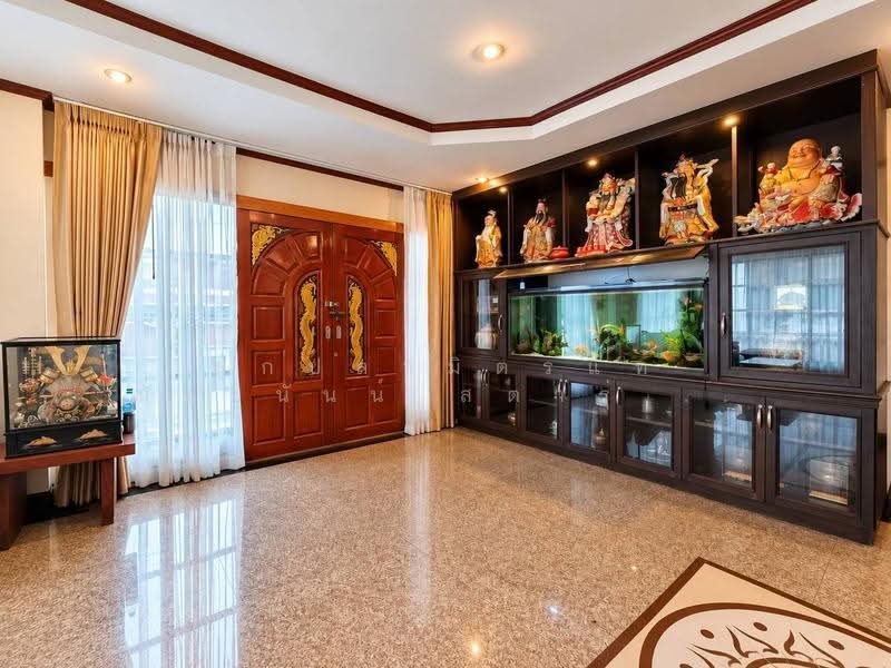 POOL VILLA 3 ชั้น หลังนี้สวยน่าดูมากค่ะ, Chon Buri (Pattaya), Bang Lamung, Bang Lamung (Pattaya), Chon Buri (Pattaya), 6 Bedrooms, 472 sqm, Villa For Sale, by ลูกปลามิตรแท้ ณัชชนันน์ สตารุ่ง ( เก๋ ), 500639852 - DDproperty.com