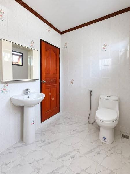POOL VILLA 3 ชั้น หลังนี้สวยน่าดูมากค่ะ, Chon Buri (Pattaya), Bang Lamung, Bang Lamung (Pattaya), Chon Buri (Pattaya), 6 Bedrooms, 472 sqm, Villa For Sale, by ลูกปลามิตรแท้ ณัชชนันน์ สตารุ่ง ( เก๋ ), 500639852 - DDproperty.com