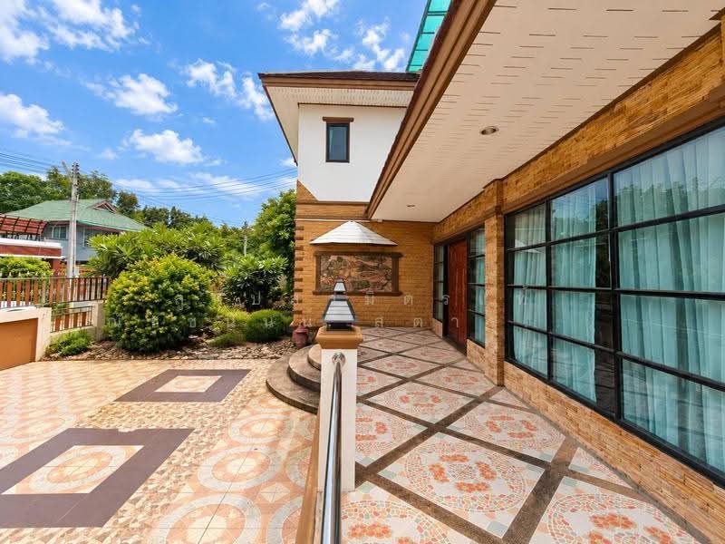 POOL VILLA 3 ชั้น หลังนี้สวยน่าดูมากค่ะ, Chon Buri (Pattaya), Bang Lamung, Bang Lamung (Pattaya), Chon Buri (Pattaya), 6 Bedrooms, 472 sqm, Villa For Sale, by ลูกปลามิตรแท้ ณัชชนันน์ สตารุ่ง ( เก๋ ), 500639852 - DDproperty.com