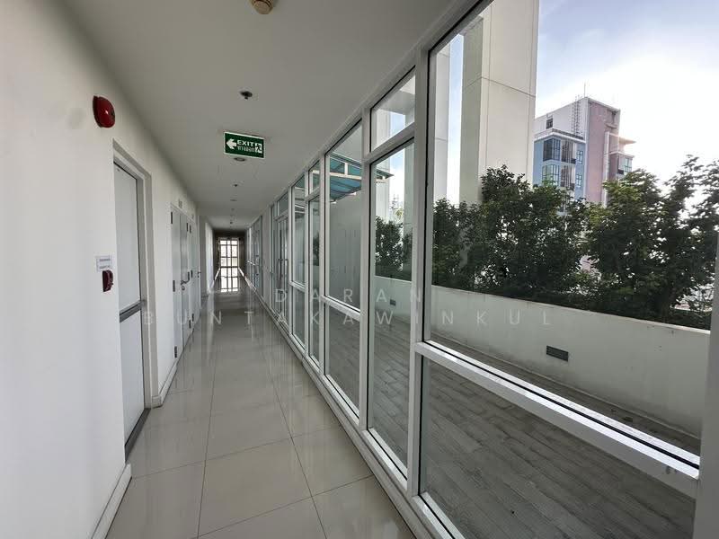 The Sky Sukhumvit, Bangkok, 103-4 Sukhumvit Road, Bang Na Nuea, Bang Na, Bangkok, 2 Bedrooms, 75 sqm, Condo For Rent, by Daran Buntakawinkul, 500639858 - DDproperty.com