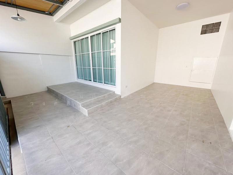 Arcadia Park Ville Ramkhamheang-Romklao, Bangkok, Soi Kheha Rom Klao 78, Rat Phatthana Road, Saphan Sung, Bangkok, 4 Bedrooms, 88 sqm, Townhouse For Sale, by นภัสศรณ์ วงศ์สินไทยกร (นันท์), 500639878 - DDproperty.com