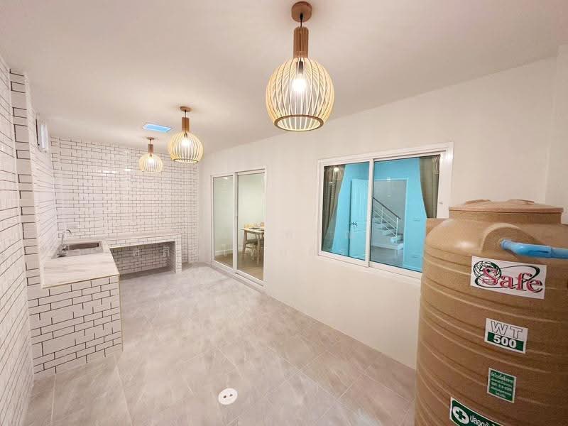 Arcadia Park Ville Ramkhamheang-Romklao, Bangkok, Soi Kheha Rom Klao 78, Rat Phatthana Road, Saphan Sung, Bangkok, 4 Bedrooms, 88 sqm, Townhouse For Sale, by นภัสศรณ์ วงศ์สินไทยกร (นันท์), 500639878 - DDproperty.com