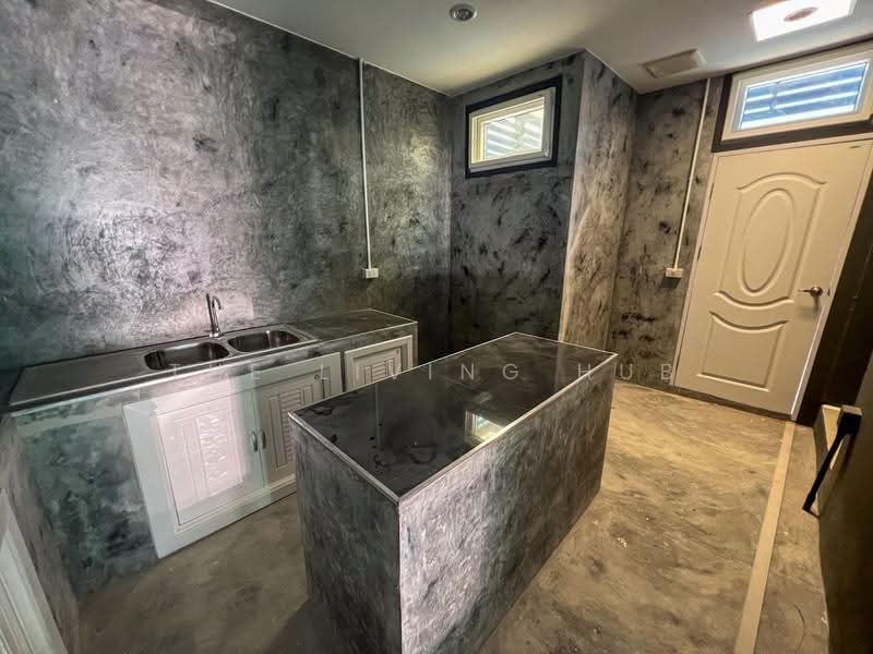 Baan Klang Muang Ratchaphruek - Rattanathibet, Nonthaburi, Soi Yothathikan, Nonthaburi 2023, Bang Rak Yai, Bang Bua Thong, Nonthaburi, 3 Bedrooms, 145 sqm, Townhouse For Sale, by THE LIVING HUB, 500639956 - DDproperty.com
