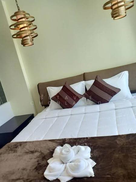 Siri At Sukhumvit, Bangkok, 902 Sukhumvit Road, Phra Kanong, Khlong Toei, Bangkok, 2 Bedrooms, 70 sqm, Condo For Rent, by Sutavee Chonlabud, 500640072 - DDproperty.com