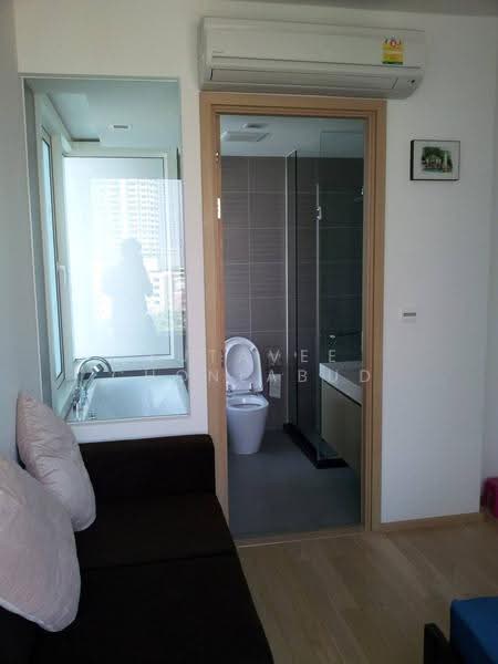 Siri At Sukhumvit, Bangkok, 902 Sukhumvit Road, Phra Kanong, Khlong Toei, Bangkok, 2 Bedrooms, 75 sqm, Condo For Rent, by Sutavee Chonlabud, 500640077 - DDproperty.com