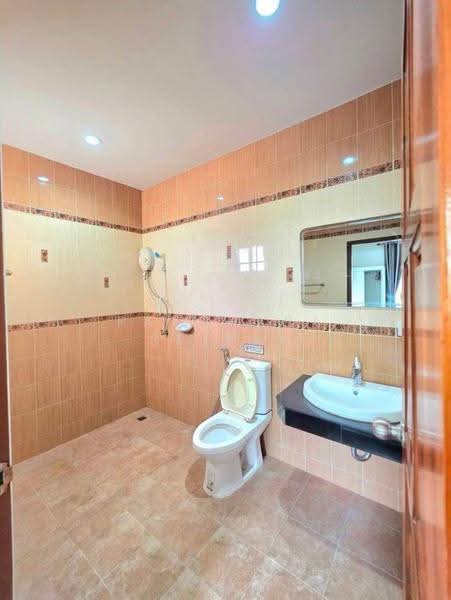 4-BR Villa, Chon Buri (Pattaya), Na Chom Thian, Sattahip, Chon Buri (Pattaya), 4 Bedrooms, 400 sqm, Villa For Rent, by Patchara Srisak, 500640330 - DDproperty.com