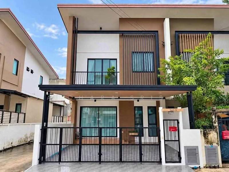 3 BR house, Chon Buri (Pattaya), Surasak, Si Racha, Chon Buri (Pattaya), 3 Bedrooms, 204 sqm, Single Detached House For Sale, by Patchara Srisak, 500640339 - DDproperty.com