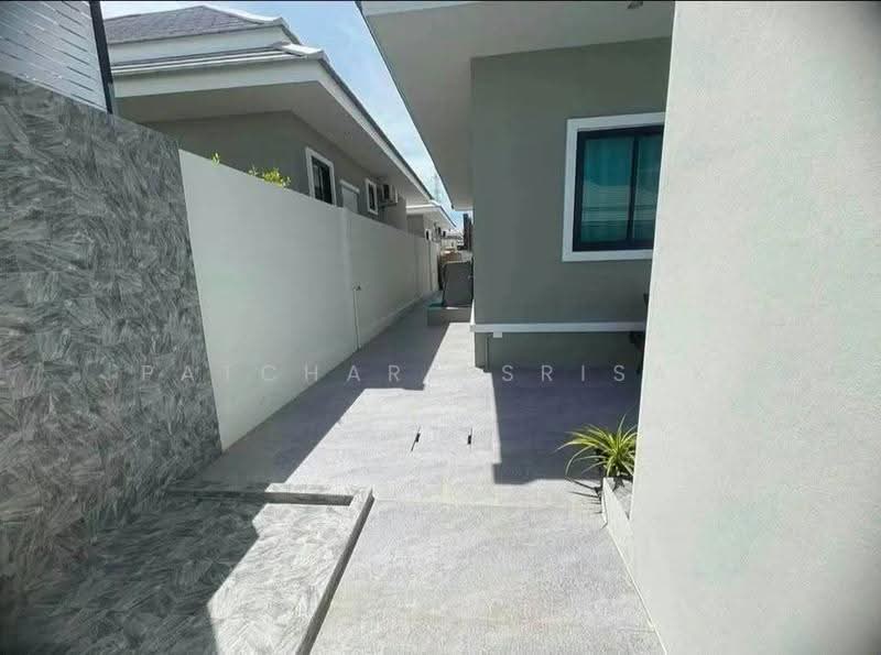 3-BR House, Prachuap Khiri Khan, Thap Tai, Hua Hin, Prachuap Khiri Khan, 3 Bedrooms, 204 sqm, Single Detached House For Rent, by Patchara Srisak, 500640344 - DDproperty.com