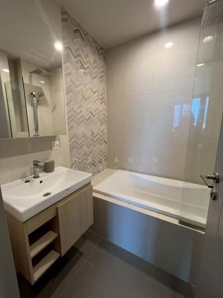 Oka Haus Sukhumvit 36, Bangkok, 3399 Rama 4 Road, Khong Tan, Khlong Toei, Bangkok, 1 Bedroom, 35 sqm, Condo For Rent, by Chayanin Khanijou, 500640452 - DDproperty.com