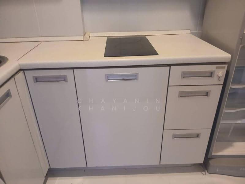 Silom City Resort, Bangkok, 25 Phiphat 2, Silom, Bang Rak, Bangkok, 1 Bedroom, 45 sqm, Condo For Sale, by Chayanin Khanijou, 500640460 - DDproperty.com