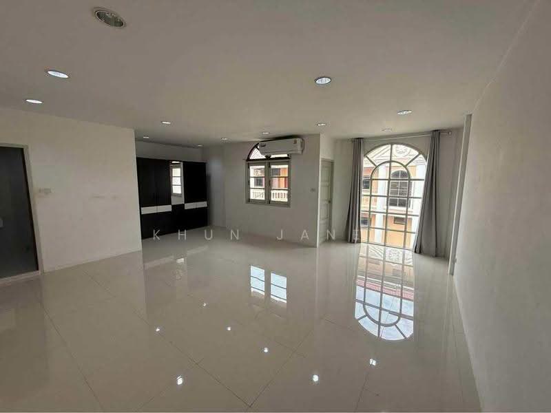 5-Storey Townhome for Rent – Thonglor Classic Home (Pet-Friendly) (SPSJP732), Bangkok, ซอย ทองหล่อ 23, Khlong Tan Nua, Watthana, Bangkok, 5 Bedrooms, 400 sqm, Townhouse For Rent, by Khun Jane, 500640586 - DDproperty.com