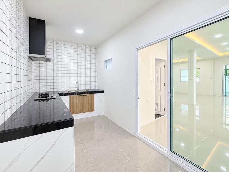 Arunwan 1 : Saimai 69, Bangkok, Sai Mai, Bangkok, 3 Bedrooms, 98 sqm, Townhouse For Sale, by ภัทรนัน อิศรางกูร ณ อยุธยา, 500640601 - DDproperty.com