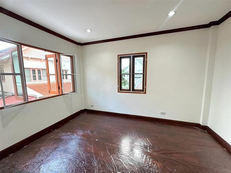 Vararom Lakeview, Samut Prakan, Bang Phli-Tamru Road, Bangphli Yai, Bang Plee, Samut Prakan, 3 Bedrooms, 260 sqm, Single Detached House For Sale, by คุณ จิดาภา พันธุกุล (แอม), 500640605 - DDproperty.com