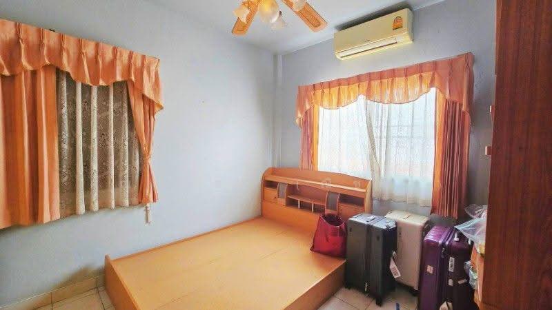 บ้านแฝด (เนื้อที่บ้านเดี่ยว) รวิพร เพลส หลังริม เนินพลับหวาน ทำเลดี สำหรับอยู่อาศัย หรือซื้อลงทุนรีโ, ชลบุรี, เนินพลับหวาน, หนองปรือ, บางละมุง, ชลบุรี, 120 ตร.ม., บ้านแฝด ขาย, โดย คุณณิชชา (ณิชชา), 500640636 - DDproperty.com