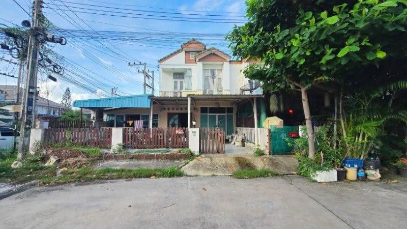 Maneekaew Green House : หมู่บ้านมณีแก้ว กรีนเฮ้าส์, ชลบุรี, ข้าวหลาม, ห้วยกะปิ, เมืองชลบุรี, ชลบุรี, 150 ตร.ม., บ้านแฝด ขาย, โดย คุณณิชชา (ณิชชา), 500640695 - DDproperty.com