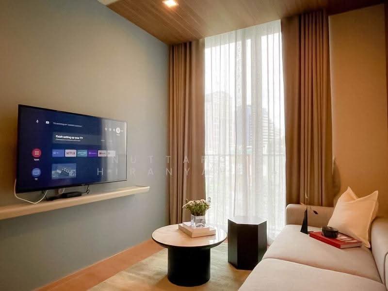 Noble Around Sukhumvit 33, Bangkok, 17 Soi Sukhumvit 33, Khlong Tan Nua, Watthana, Bangkok, 2 Bedrooms, 65 sqm, Condo For Rent, by Nuttapong Hiranyaveja, 500640724 - DDproperty.com