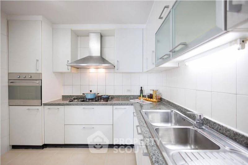 The Grand Sethiwan, Bangkok, 82 Soi Sukhumvit 24, Khong Tan, Khlong Toei, Bangkok, 3 Bedrooms, 250 sqm, Apartment For Rent, by Kittinee Chuaichat, 500640790 - DDproperty.com