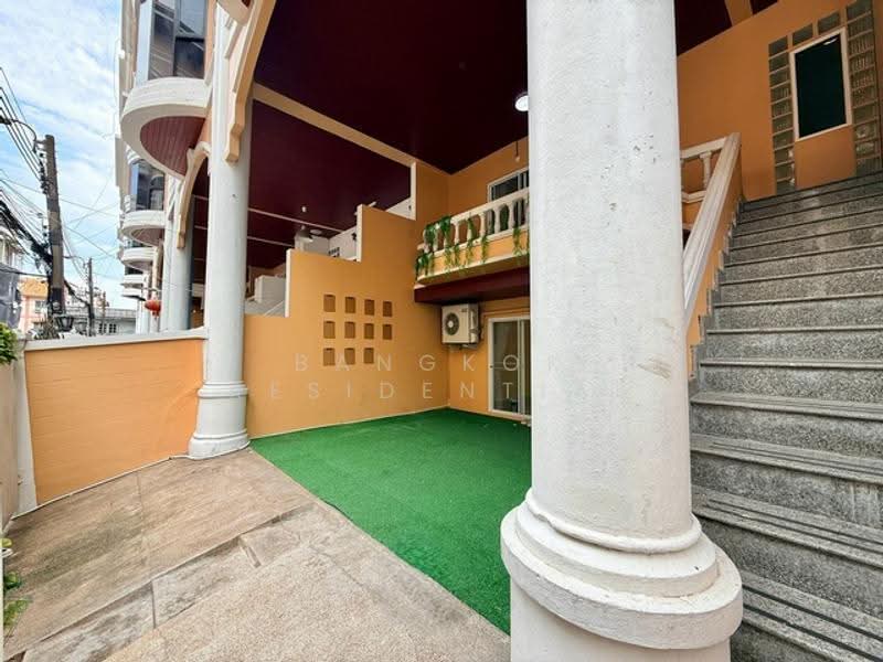 Thonglor Classic Home, Bangkok, Thonglor 25, Khlong Tan Nua, Watthana, Bangkok, 5 Bedrooms, 400 sqm, Townhouse For Rent, by Bangkok Residential, 500640860 - DDproperty.com