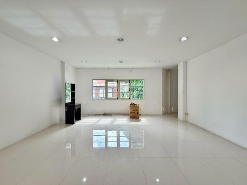Thonglor Classic Home, Bangkok, Thonglor 25, Khlong Tan Nua, Watthana, Bangkok, 5 Bedrooms, 400 sqm, Townhouse For Rent, by Bangkok Residential, 500640877 - DDproperty.com