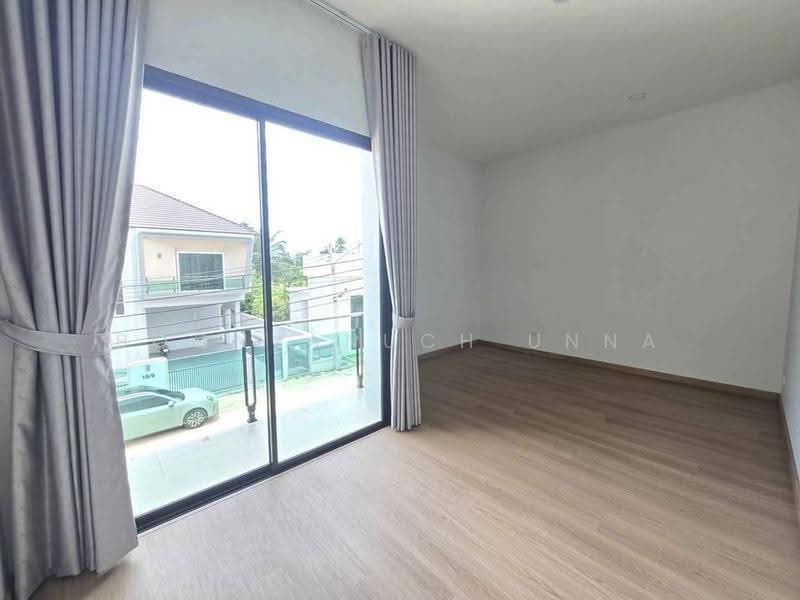 4-BR House, Surat Thani, Talat, Muang Surat Thani, Surat Thani, 4 Bedrooms, 231 sqm, Single Detached House For Sale, by Boonyanuch Unna, 500640901 - DDproperty.com