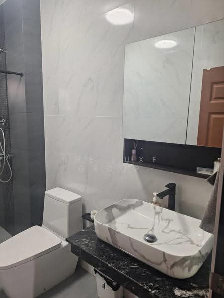 House with Private Pool in Ladprao, กรุงเทพ, ลาดพร้าว, กรุงเทพ, 302 ตร.ม., บ้านเดี่ยว ขาย, โดย The Luxe Group, 500640906 - DDproperty.com
